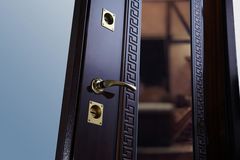 Стальная дверь Неман с панитированной панелью