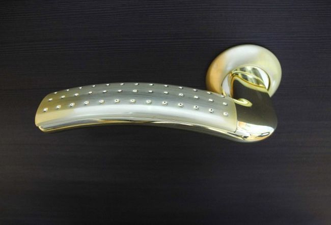 Ручка дверная Armadillo Libra